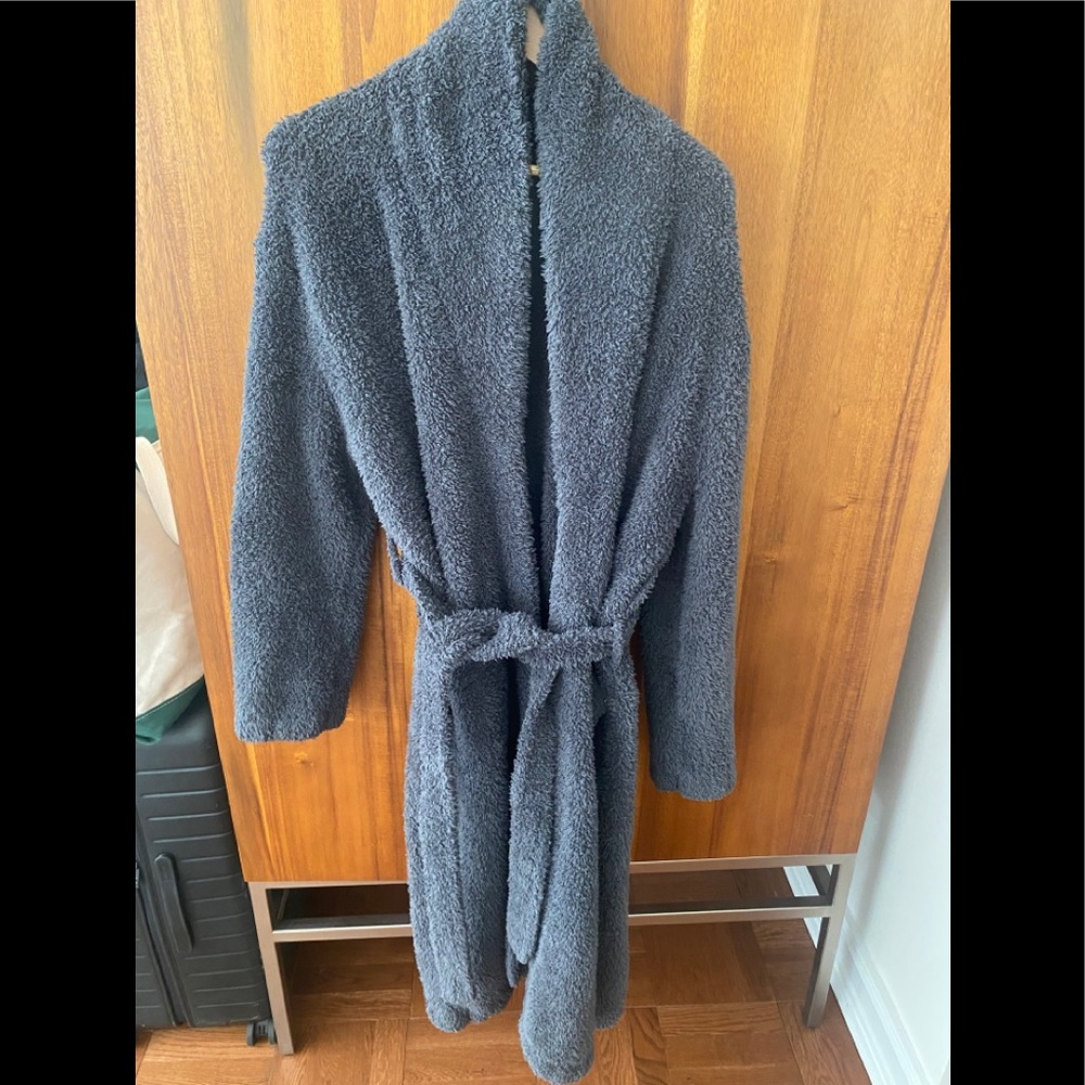 Barefoot Dreams Robe - Picture 4 of 5